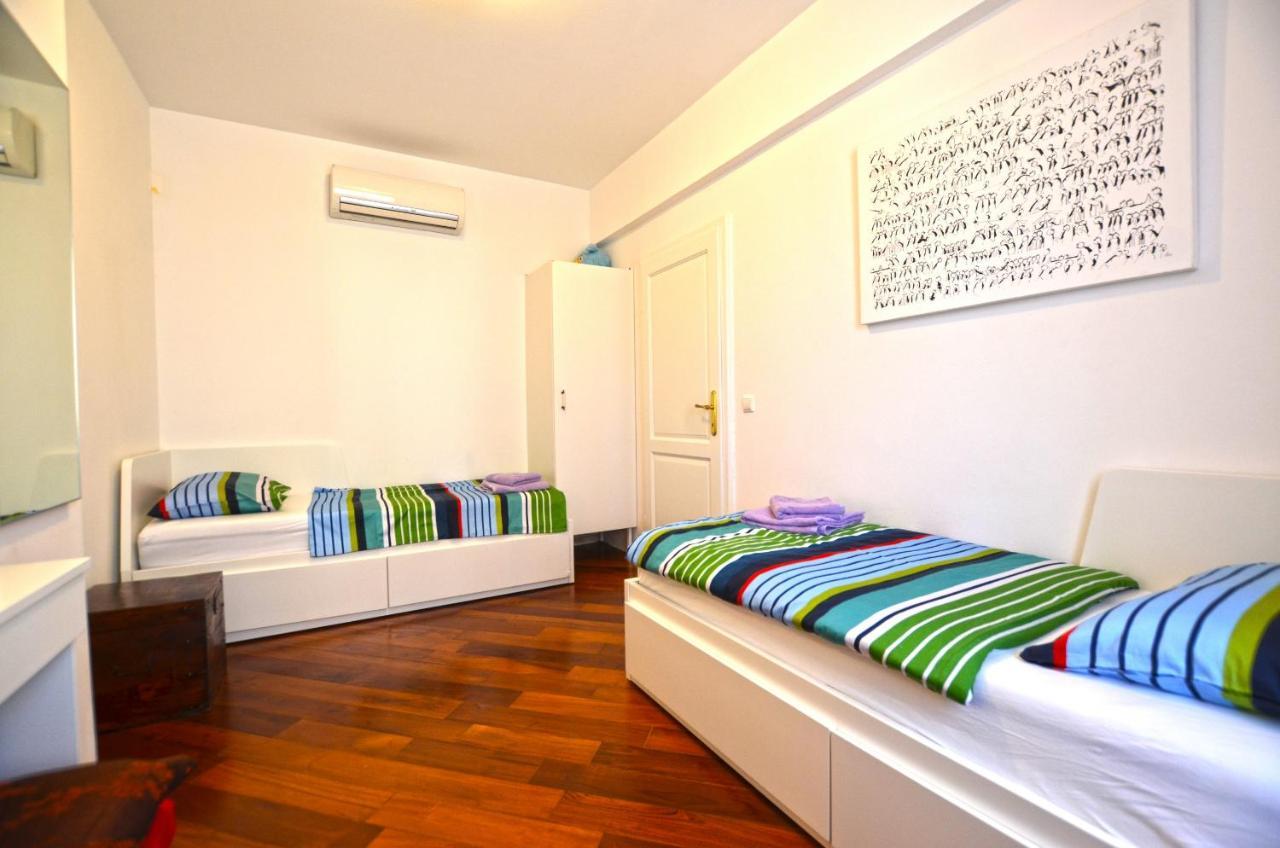 Apartment Max โรวีน ภายนอก รูปภาพ